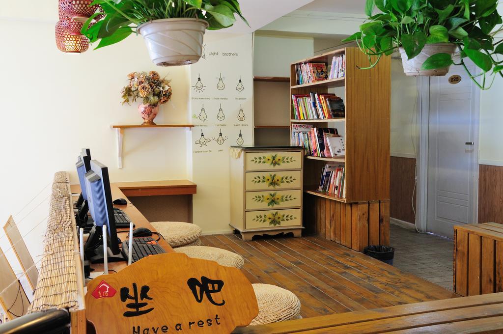 Chengdu Luojiaodian Hostel エクステリア 写真