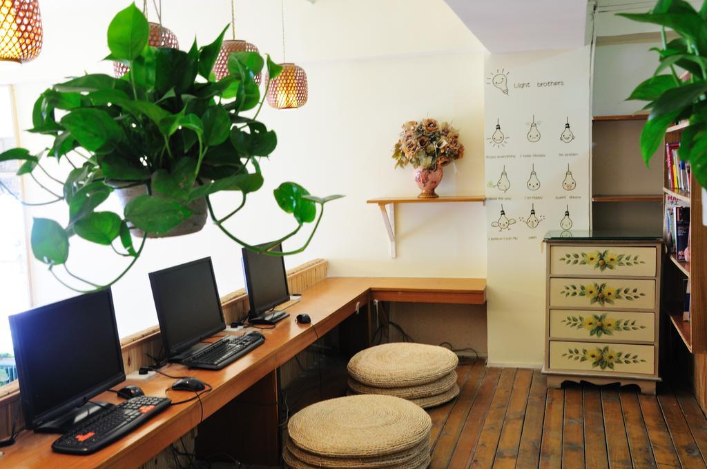 Chengdu Luojiaodian Hostel エクステリア 写真
